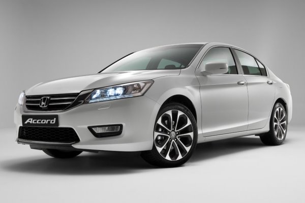 какое масло лить в honda accord 8